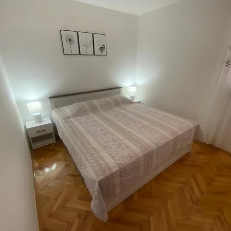 Apartment Edita Trget